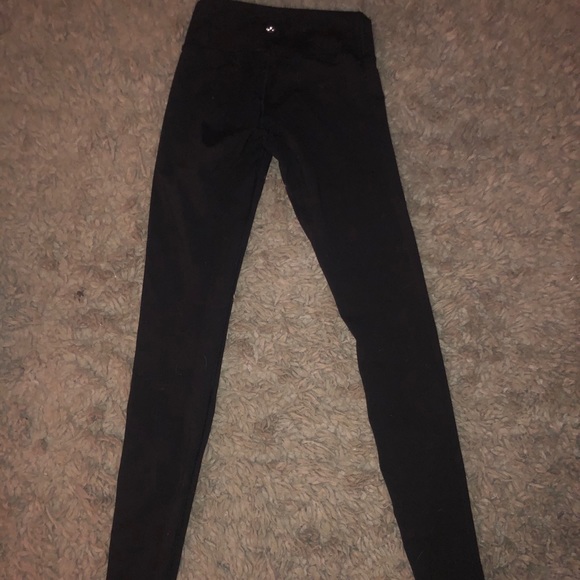 Black Lululemon leggings - Picture 3 of 3